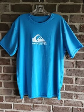 Quicksilver Men's Solid Streak Surf Tee | Size Large Blue